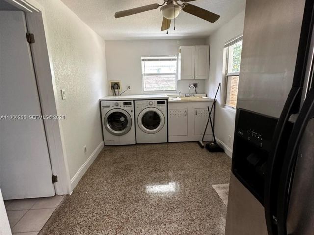 Home for rent at 1561 NE 29th St - photo 7478439