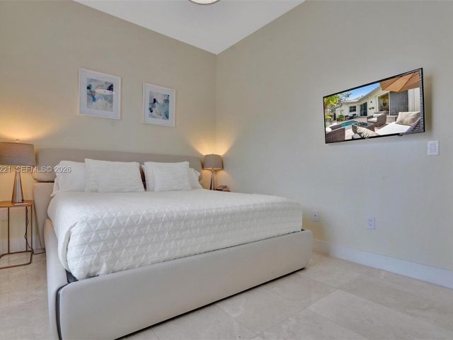 Home for rent at 1529 Shoreline Way 1529 - photo 7473444