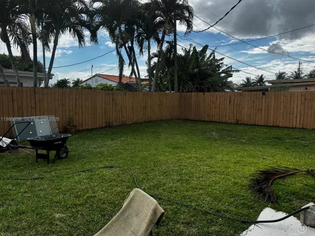 3-bedroom home for sale in Miami - 7540 SW 37th St - MondialRealty
