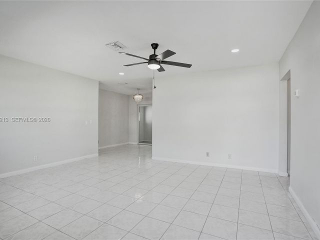 Home for rent at 2621 SW Natura Ave - photo 7450530