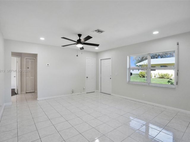 Home for rent at 2621 SW Natura Ave - photo 7450533