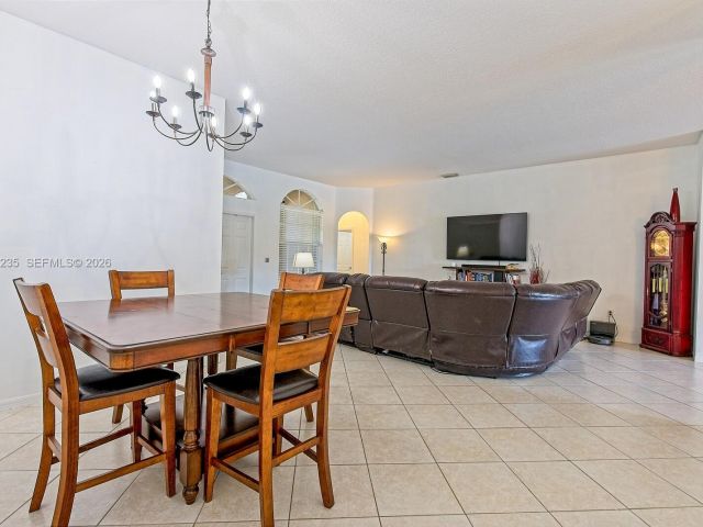 Home for sale at 1921 SE 16 Ave - photo 7458970