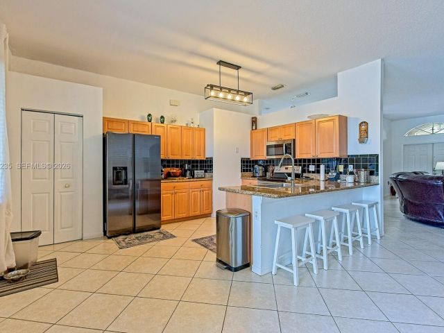 Home for sale at 1921 SE 16 Ave - photo 7458973