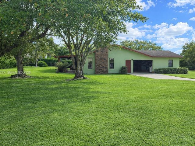 Home for sale at 16981 SW 276th St - photo 7459812