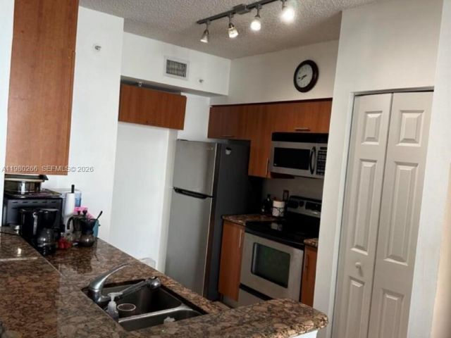 Apartment for sale  Unit #1904 - photo 7512551