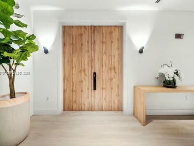 Apartment for rent  Unit #1701 - photo 7533564