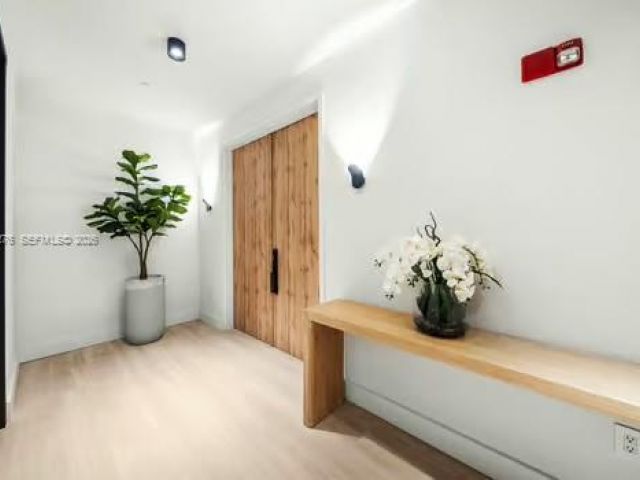 Apartment for rent  Unit #1701 - photo 7533565