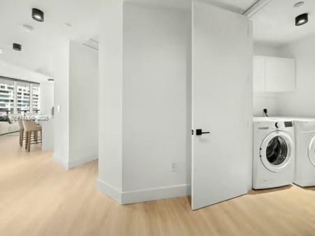 Apartment for rent  Unit #1701 - photo 7533567