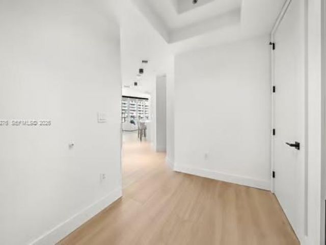 Apartment for rent  Unit #1701 - photo 7533570