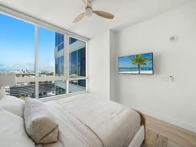 Apartment for rent  Unit #1701 - photo 7533574