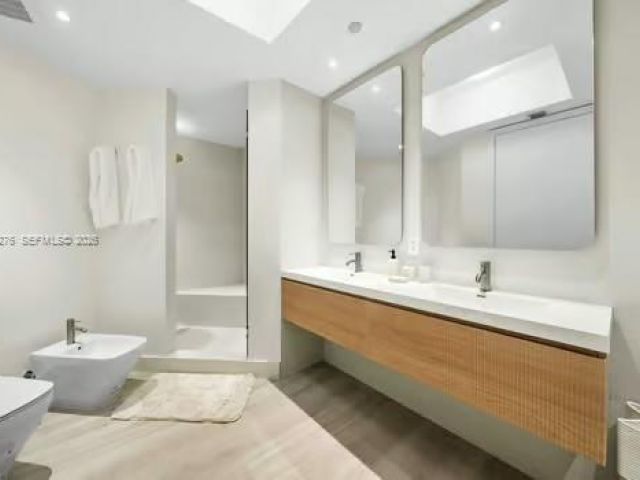 Apartment for rent  Unit #1701 - photo 7533582