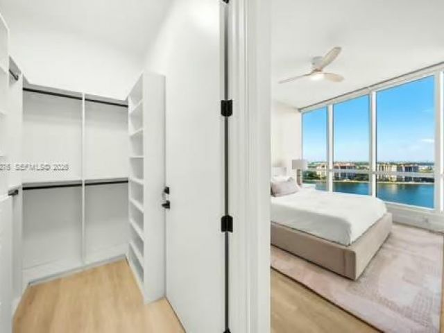 Apartment for rent  Unit #1701 - photo 7533583