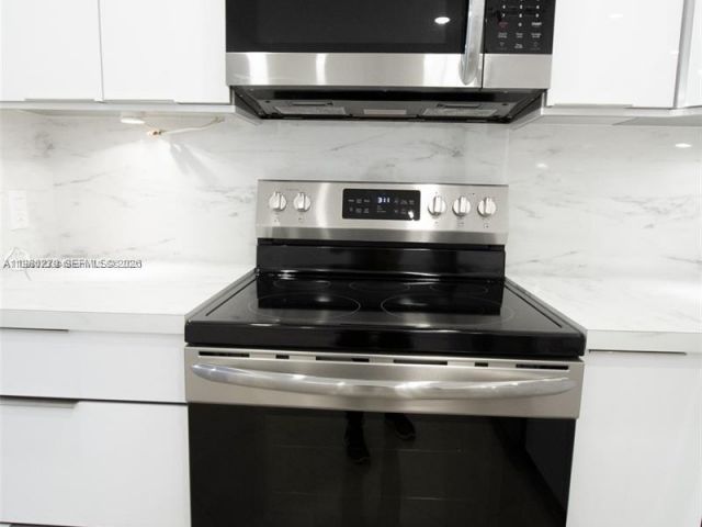 Apartment for rent  Unit #PH16S - photo 7479201