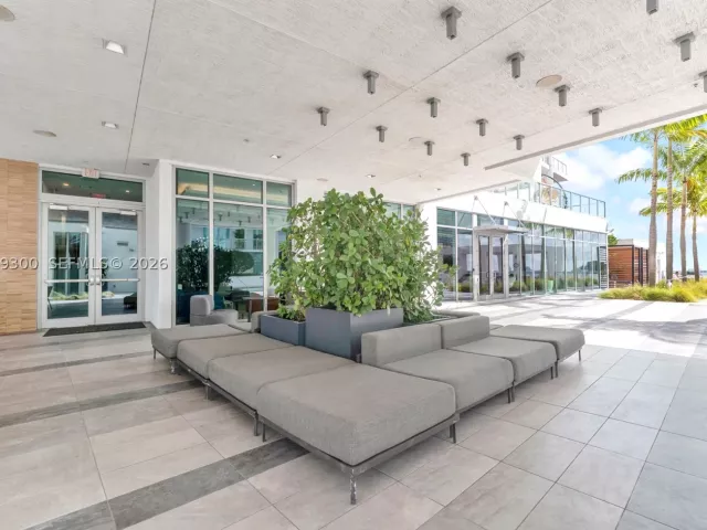 1-bedroom condo for sale in Miami - 3900 Biscayne Blvd S-916 - MondialRealty