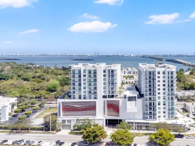 1-bedroom condo for sale in Miami - 3900 Biscayne Blvd S-916 - MondialRealty
