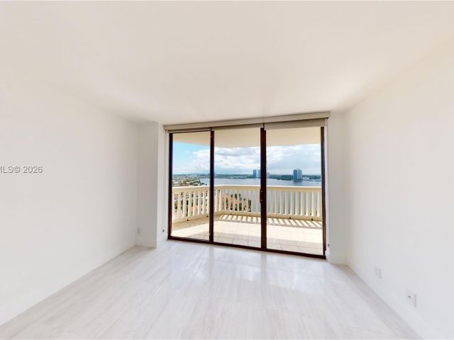 Apartment for sale  Unit #1812 - photo 7487634