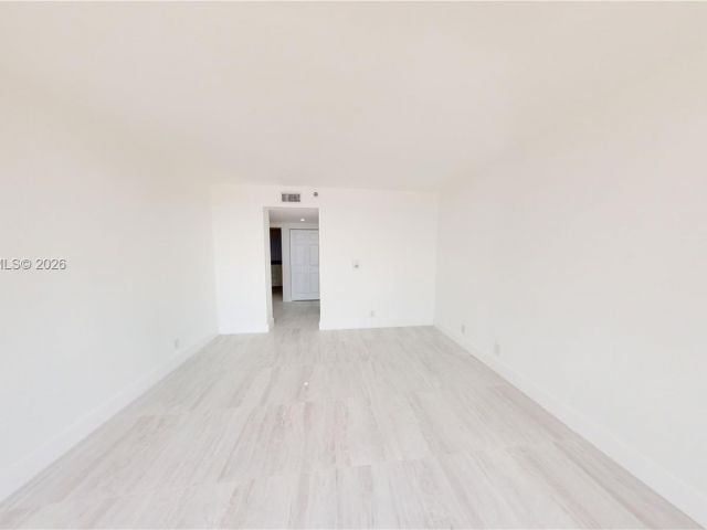 Apartment for sale  Unit #1812 - photo 7487635