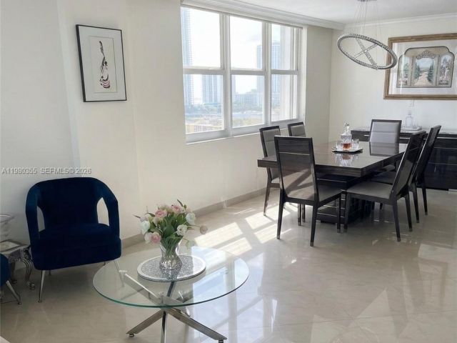 Apartment for sale  Unit #1517 - photo 7497936