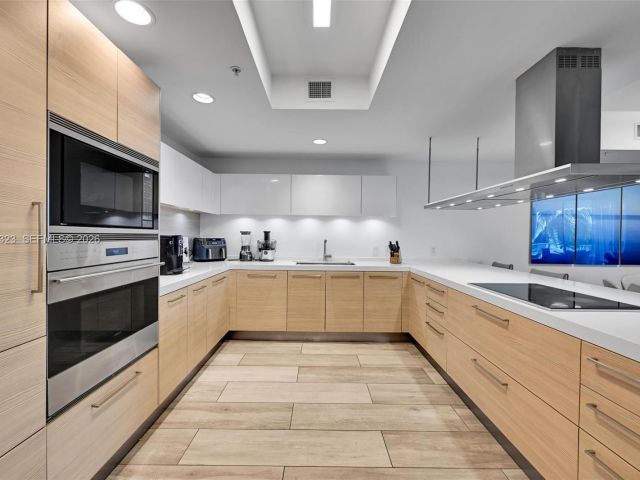 Apartment for rent  Unit #207 - photo 7503593