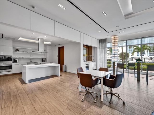 Apartment for rent  Unit #207 - photo 7503596