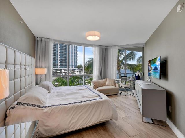 Apartment for rent  Unit #207 - photo 7503599