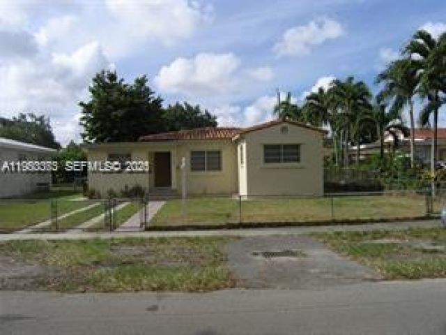 Home for rent at 6261 NW 40th St - photo 7487349