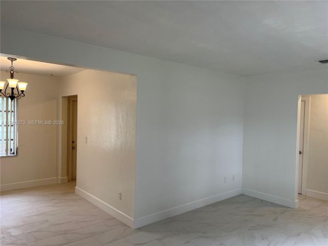 Home for rent at 6261 NW 40th St - photo 7487350