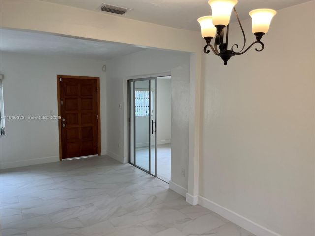 Home for rent at 6261 NW 40th St - photo 7487357