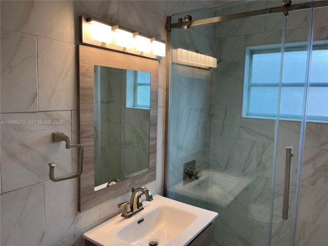 Home for rent at 6261 NW 40th St - photo 7487360