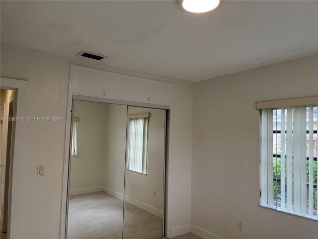 Home for rent at 6261 NW 40th St - photo 7487365