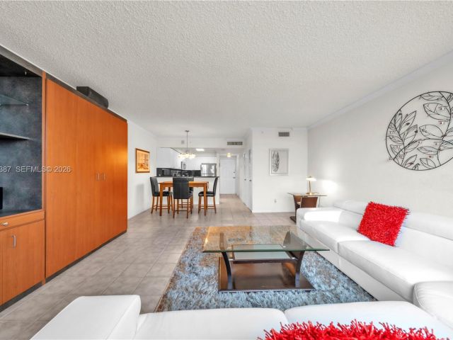 condo for rent in Hollywood - 2501 S Ocean Dr 727(Available April 03) - MondialRealty