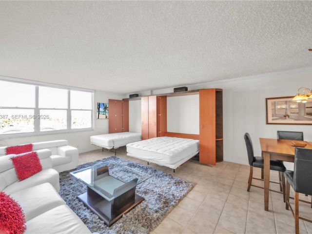 condo for rent in Hollywood - 2501 S Ocean Dr 727(Available April 03) - MondialRealty