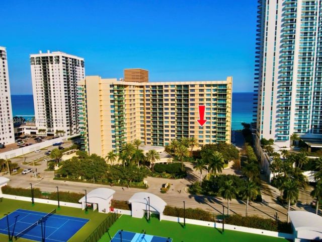condo for rent in Hollywood - 2501 S Ocean Dr 727(Available April 03) - MondialRealty
