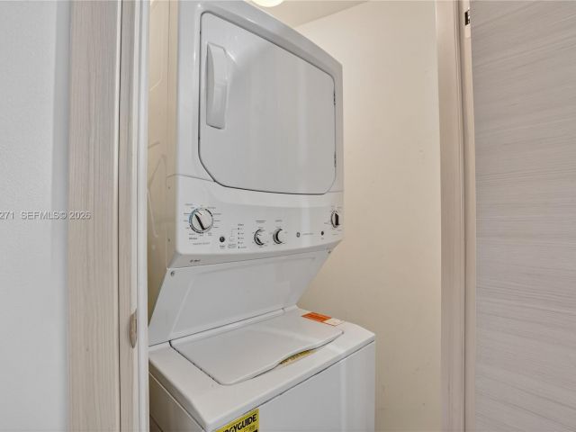 Apartment for sale  Unit #2805 - photo 7452600