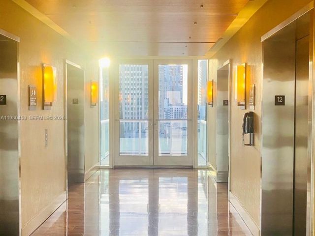 condo for rent in Miami - 50 Biscayne Blvd 3509 - MondialRealty