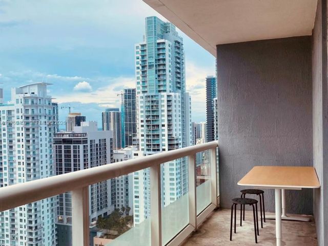 condo for rent in Miami - 50 Biscayne Blvd 3509 - MondialRealty