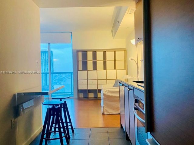 condo for rent in Miami - 50 Biscayne Blvd 3509 - MondialRealty