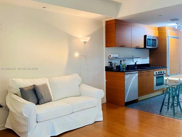 condo for rent in Miami - 50 Biscayne Blvd 3509 - MondialRealty