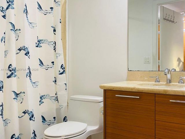 condo for rent in Miami - 50 Biscayne Blvd 3509 - MondialRealty