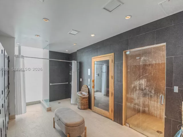 2-bedroom condo for sale in Sunny Isles Beach -  - MondialRealty