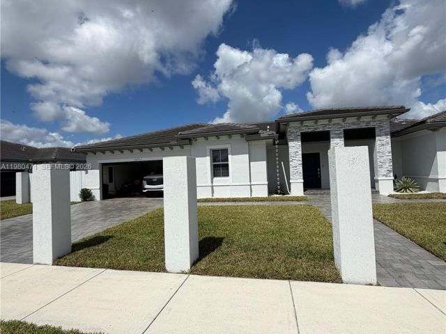 Home for rent at 16751 SW 291st Ter 16751 - photo 7459786