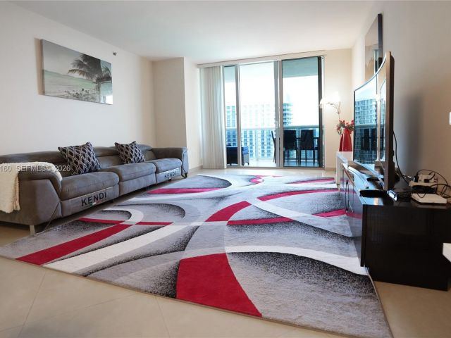 Apartment for rent  Unit #4111 - photo 7499486