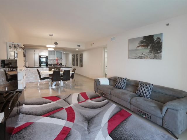 Apartment for rent  Unit #4111 - photo 7499487