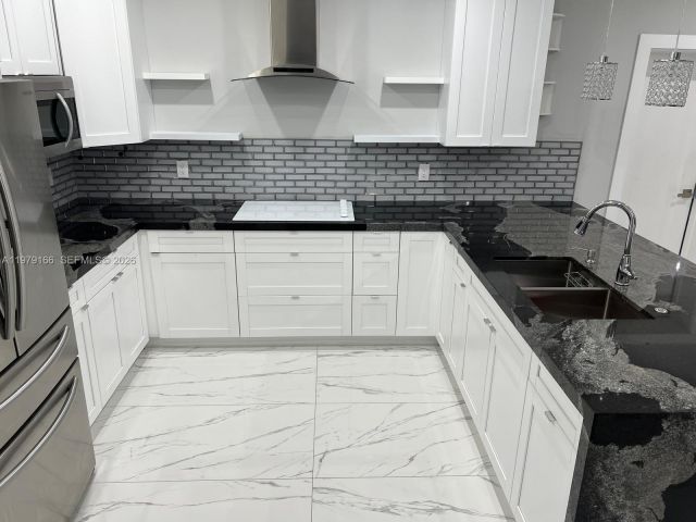 Home for sale at 1720 NW 110th Ter - photo 7532277