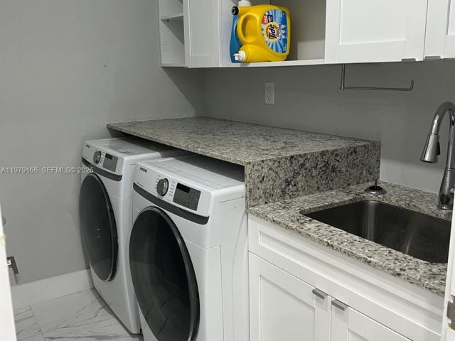 Home for sale at 1720 NW 110th Ter - photo 7532286