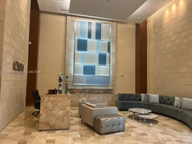 2-bedroom condo for rent in Miami - 31 SE 5th St 601 - MondialRealty