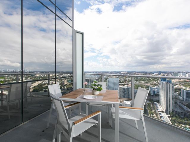 Apartment for rent  Unit #3402 - photo 7487985