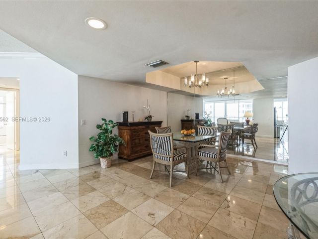 Apartment for sale  Unit #1802 - photo 7505490