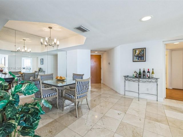 Apartment for sale  Unit #1802 - photo 7505491