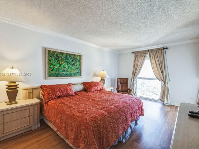 Apartment for sale  Unit #1802 - photo 7505497